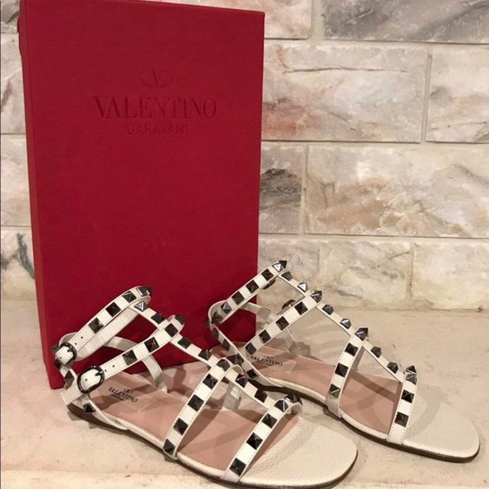 NIB Valentino Rockstud Ankle Strap Gladiator, 35